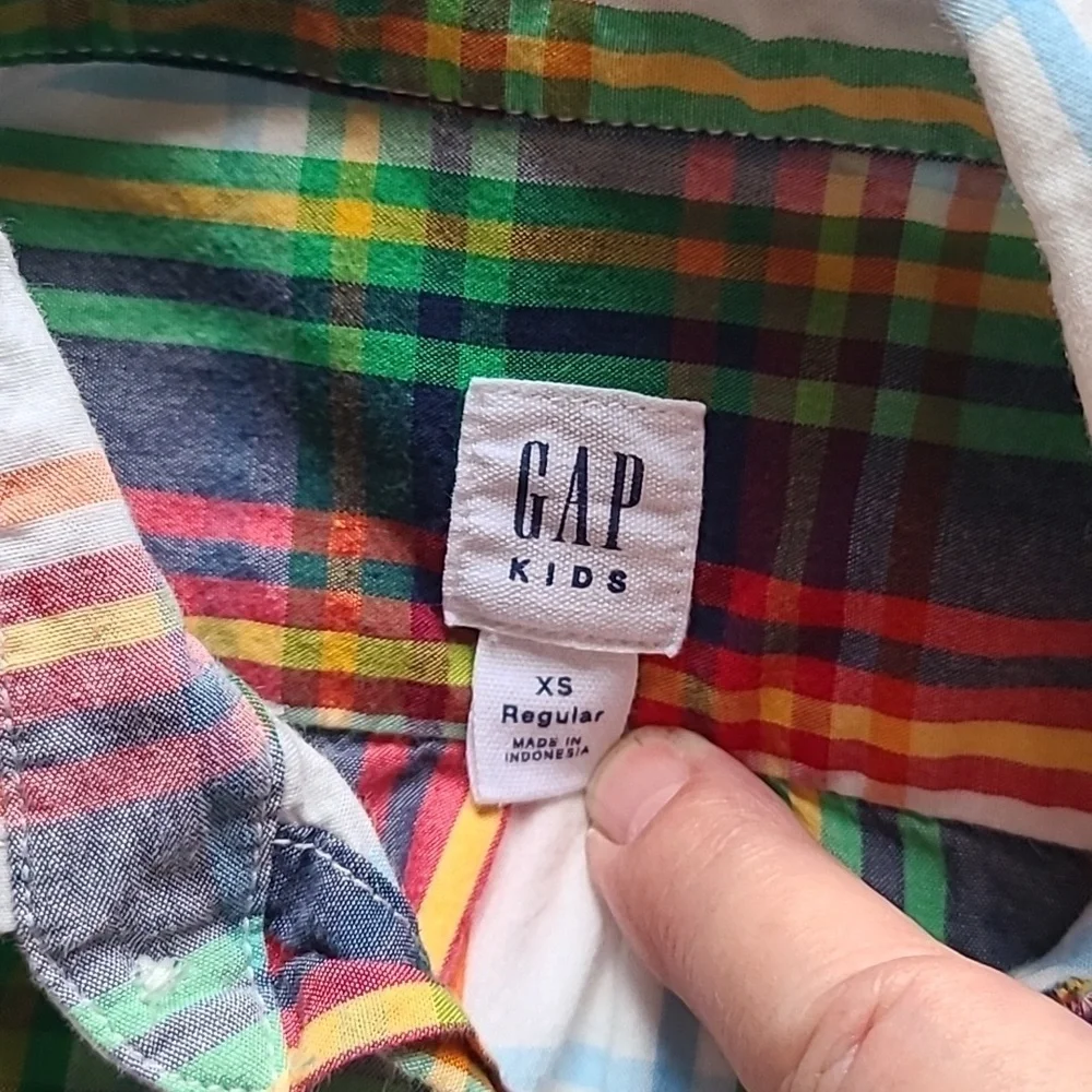 Gap boys plaid XS 4-5 100% cotton button-down shirt long sleeve